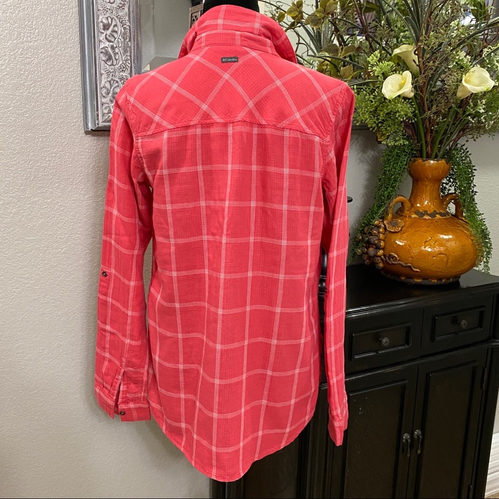 Columbia- Button Down Shirt - Picture 2 of 7